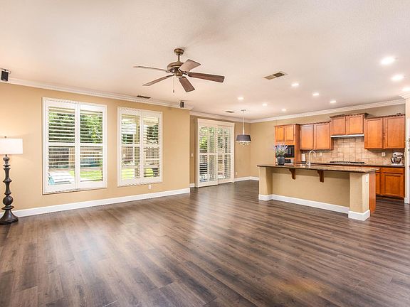3rd image of 1282 Renison Ln