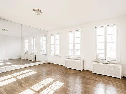 Rented by Bold New York | media 11