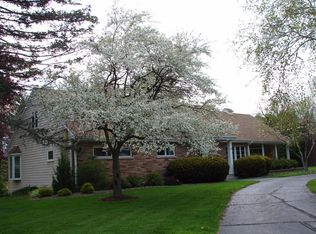 905 Hales Trl, Port Washington, WI 53074