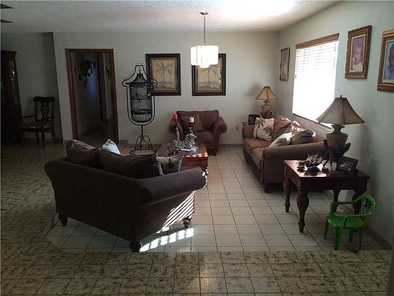 3rd image of 3403 E 2nd Ave