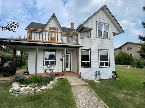 1314 E 20th St, Didsbury, AB T0M 0W0