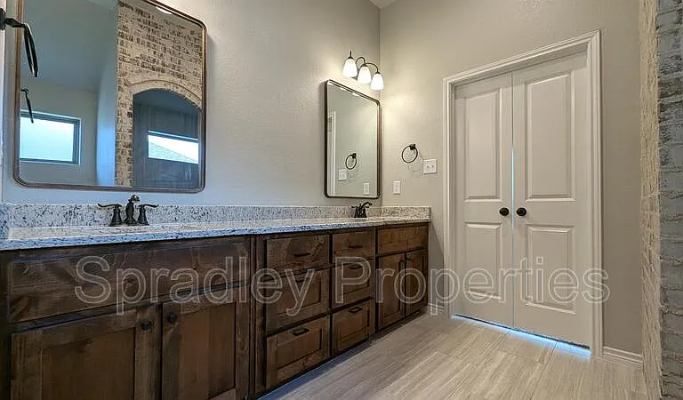 6120 Modena Dr — Photo 11