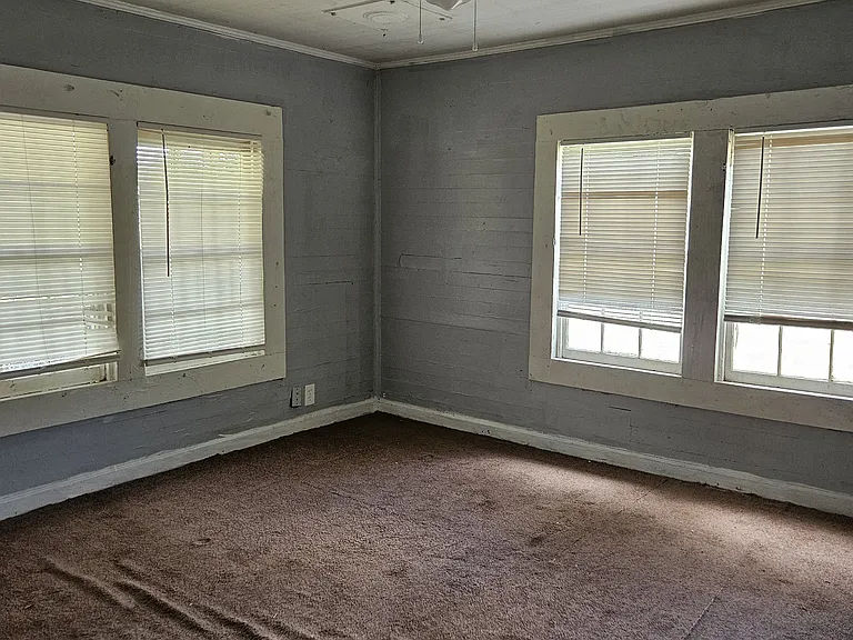 204 Buchanan St — Photo 3