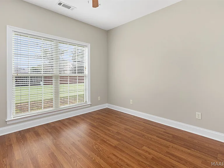 9729 Helmsley Cir — Photo 8