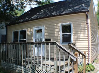 1118 32nd St NE, Cedar Rapids, IA 52402