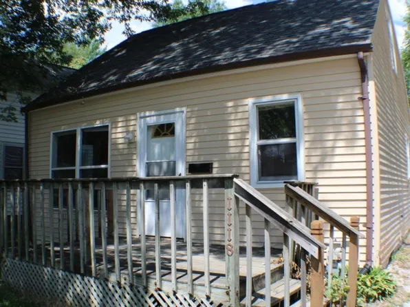 1118 32nd St NE, Cedar Rapids, IA 52402