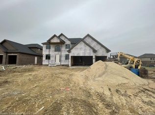 19858 Tranquility Dr, Macomb, MI 48042