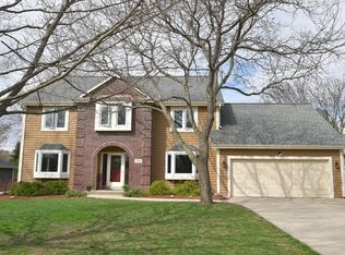 14085 W Meadowshire Dr, New Berlin, WI 53151