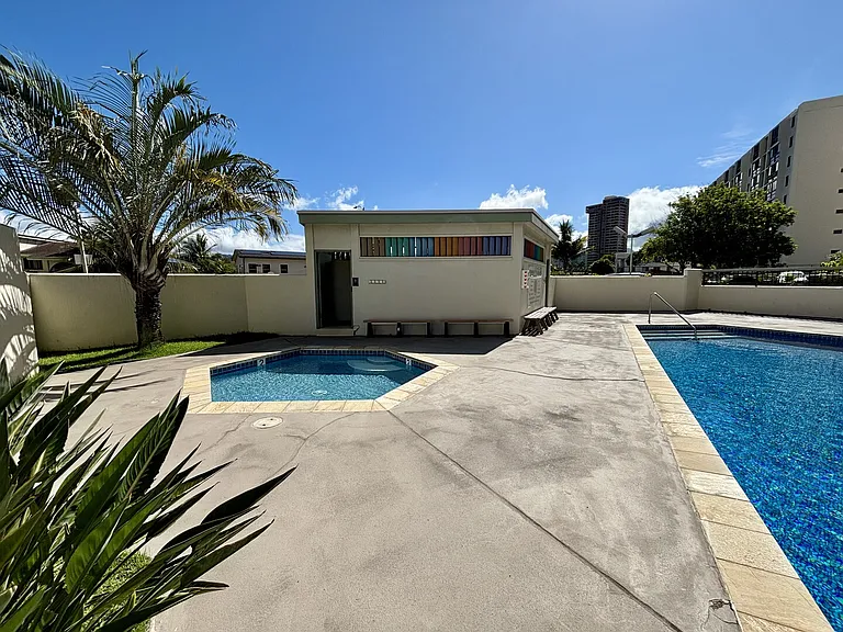 Likini St — Photo 21