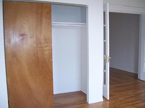3rd image of 359 Pleasant Ave APT 4