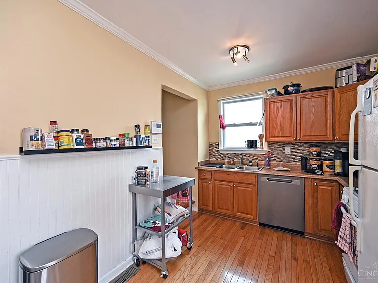 336 Warner St — Photo 7
