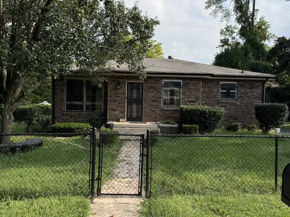 1205 Poplar St, Clarksville, TN 37040