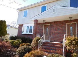 7 Fairview Ave, Edison, NJ 08817