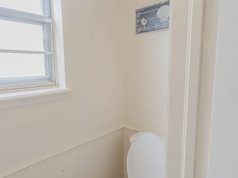 9212 S McKinley Ave — Photo 16
