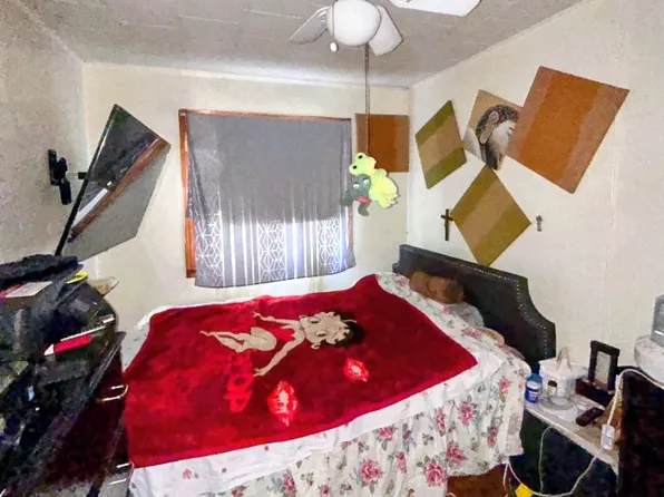 32 Giles Avenue image 4 of 10