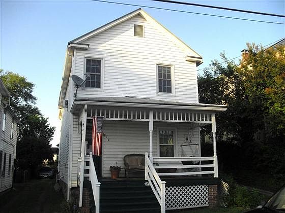 2nd image of 220 E Main St
