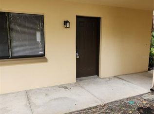 11809 Raintree Lake Ln APT B, Temple Terrace, FL 33617