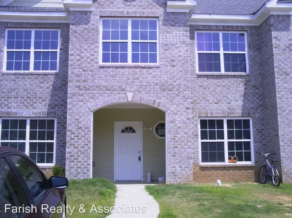 119 Brixton Cir, Carrollton, GA 30117