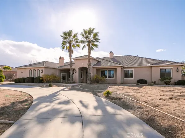 12065 Lamplighter Ln, Oak Hills, CA 92344