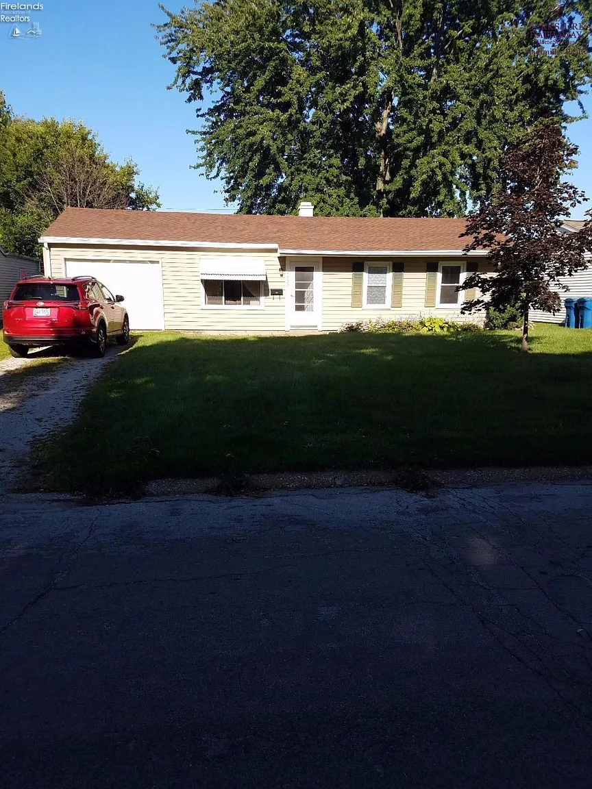4922 Lisbon Cir photo 1
