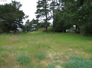 1945 31st St, Florence, OR 97439