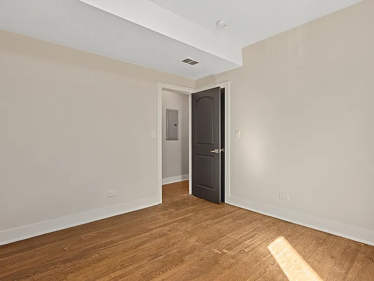1517 E 67th Pl #3 — Photo 12