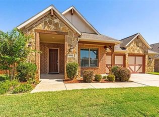 8315 Macgregor Dr, Arlington, TX 76002