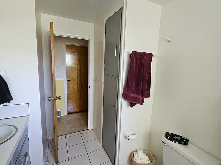 1230 E Manor Cir — Photo 11