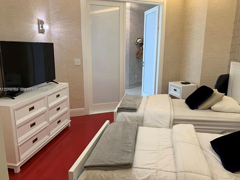 15901 Collins Ave #4107 — Photo 32