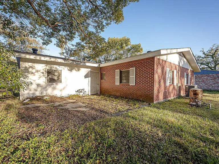 807 Market St — Photo 29