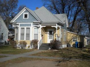 544 E 26th St, Kearney, NE 68847