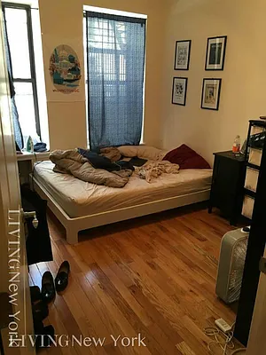 Rented by Living New York | media 13
