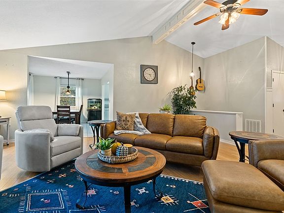5th image of 5 Lawson Ln