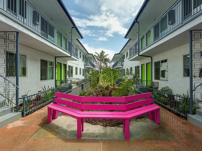 Pine Crest Apartments — Photo 11
