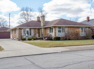 715 W 10th St, Mishawaka, IN 46544