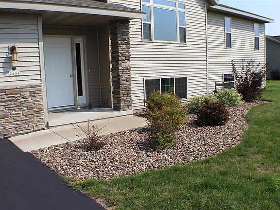 3rd image of 2644 Meadowlark Dr
