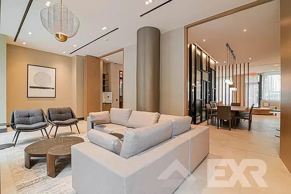 Rented by EXR | media 24