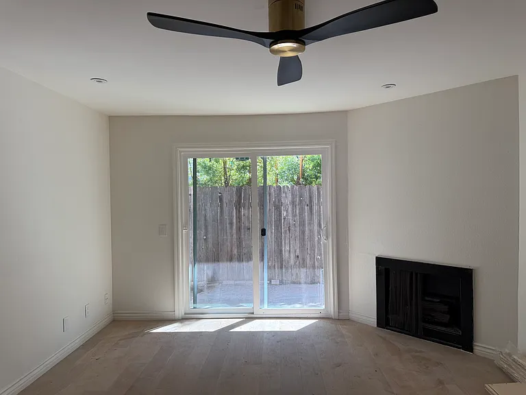 1256 Patricia Ave #7 — Photo 6