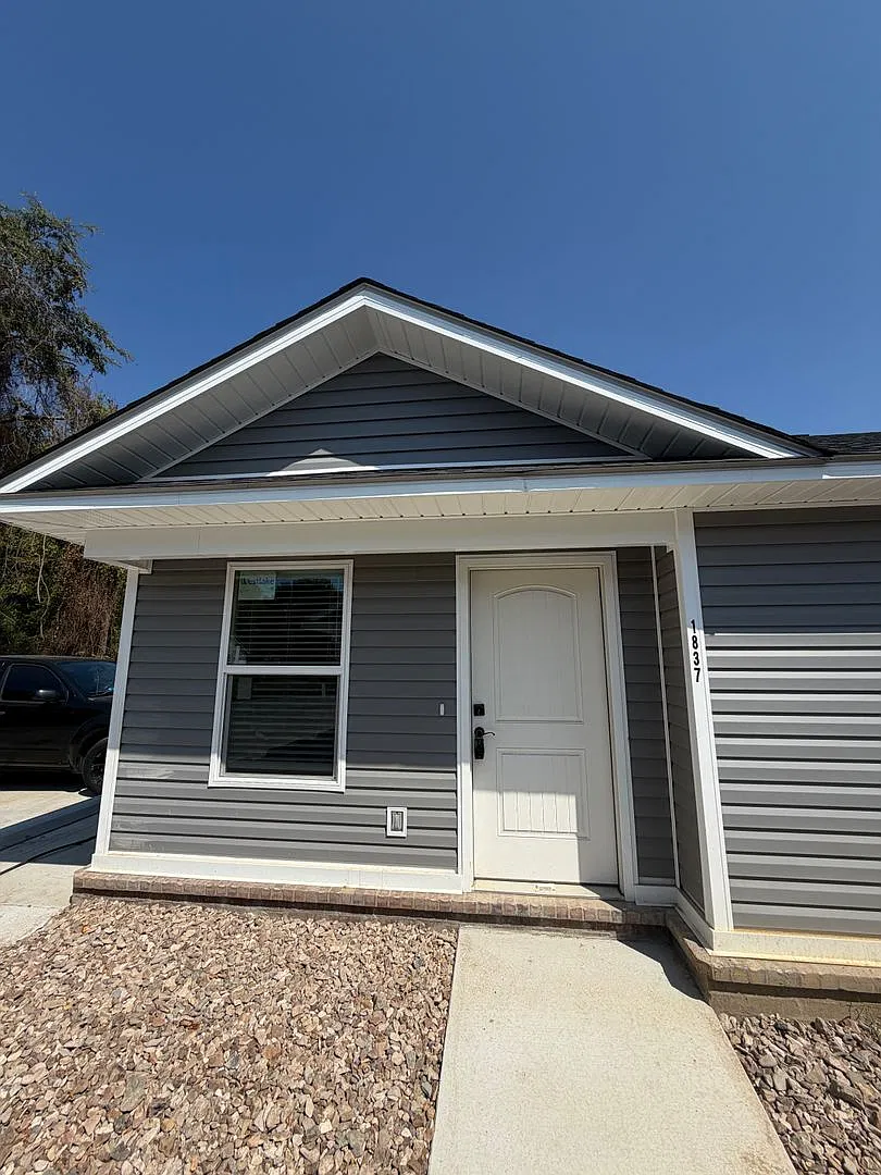 Move-In Special - October Free! — Photo 1