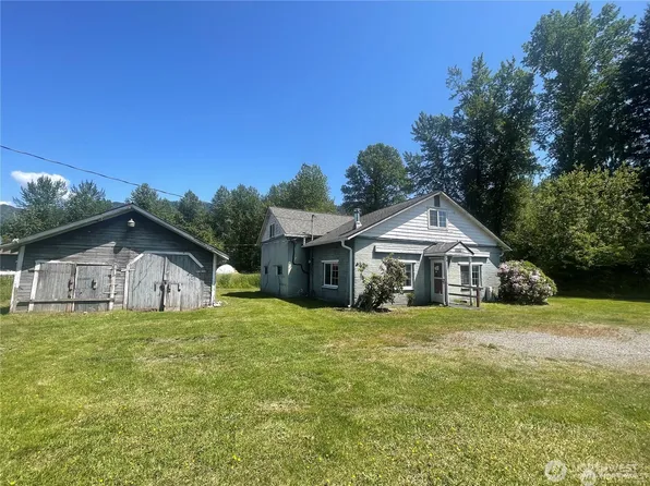 4086 Valley Hwy, Deming, WA 98244