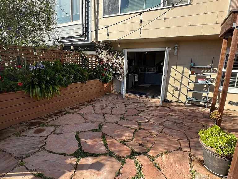 351 Mangels Ave — Photo 26