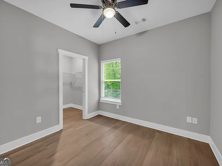 185 Miller St #B — Photo 7