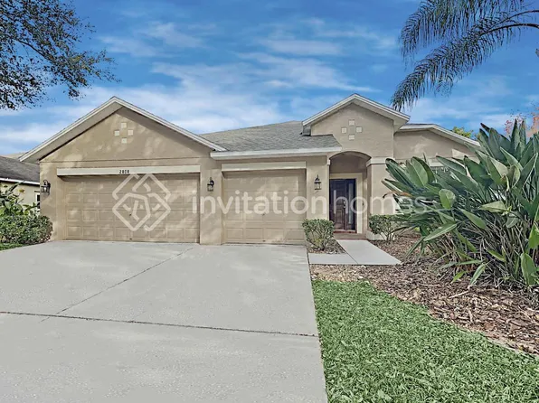 2808 Windcrest Oaks Ct, Valrico, FL 33594