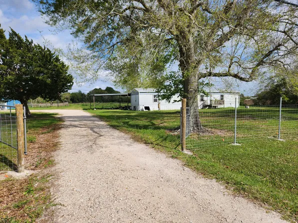 14759 Fm 1663 Rd, Winnie, TX 77665