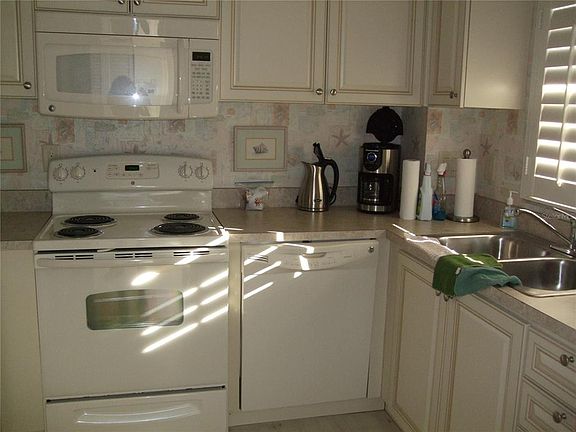 2nd image of 1001 Benjamin Franklin Dr Unit 309