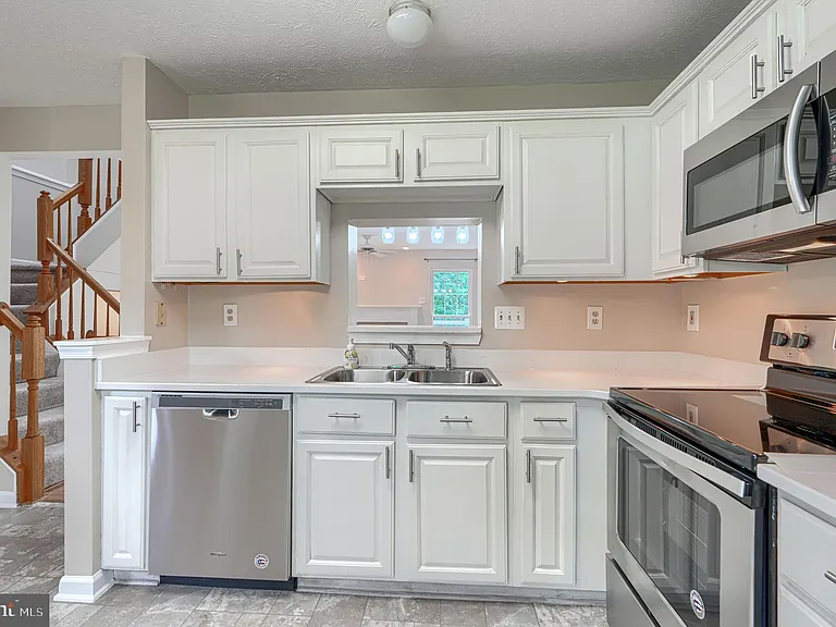 1826 Wye Mills Ln — Photo 3