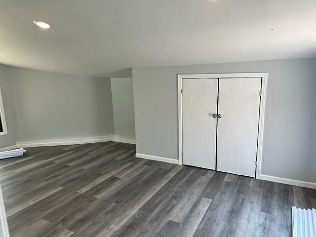 17422 Walter St — Photo 7