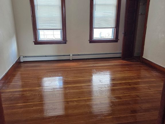 5th image of 308 Wood Ave Floor 2