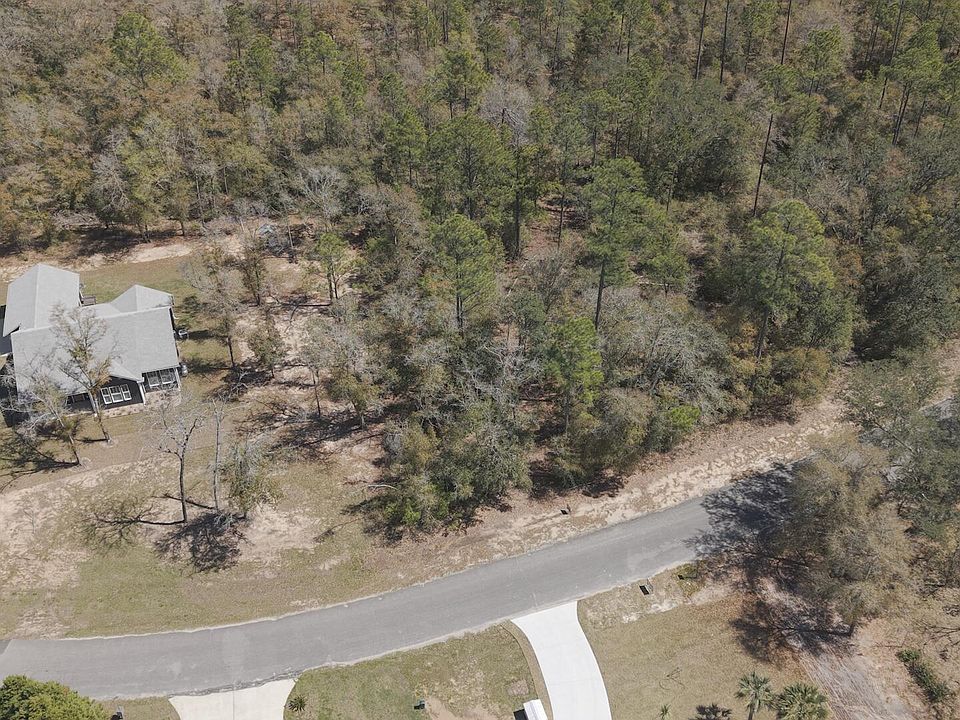 2nd image of Paradise Lakes Rd