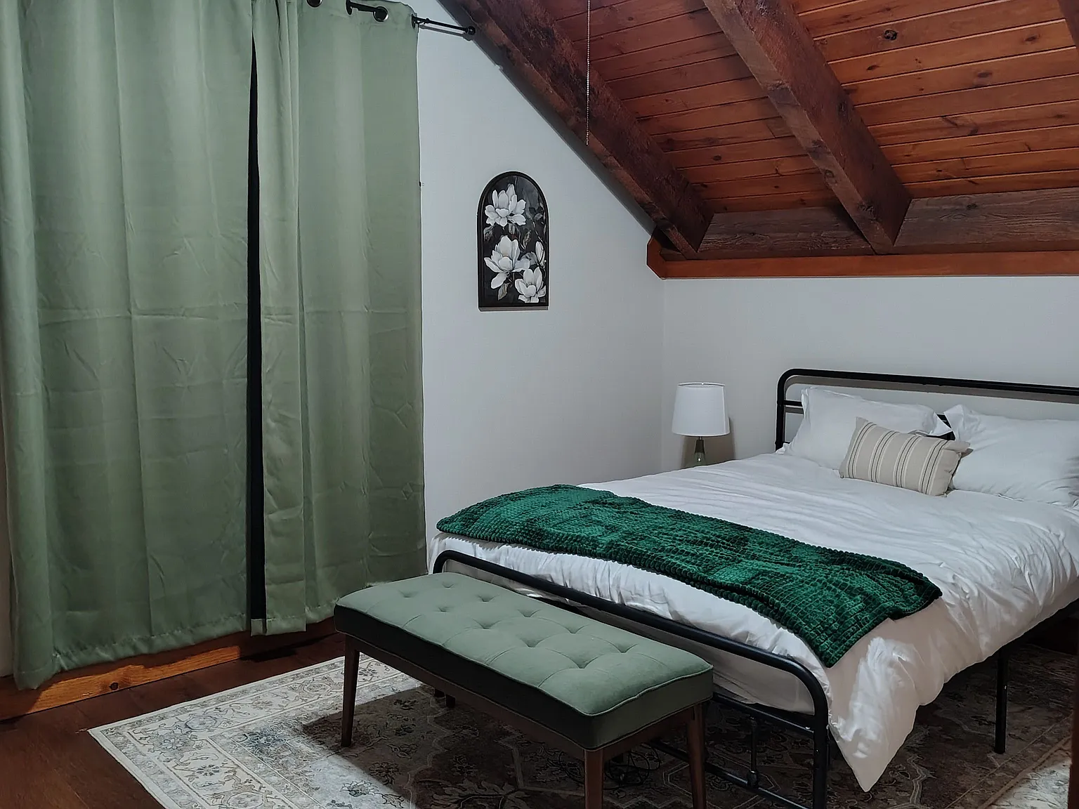 7030 Dodson Branch Cabin Home — Photo 4
